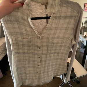 Holding horses size small flannel